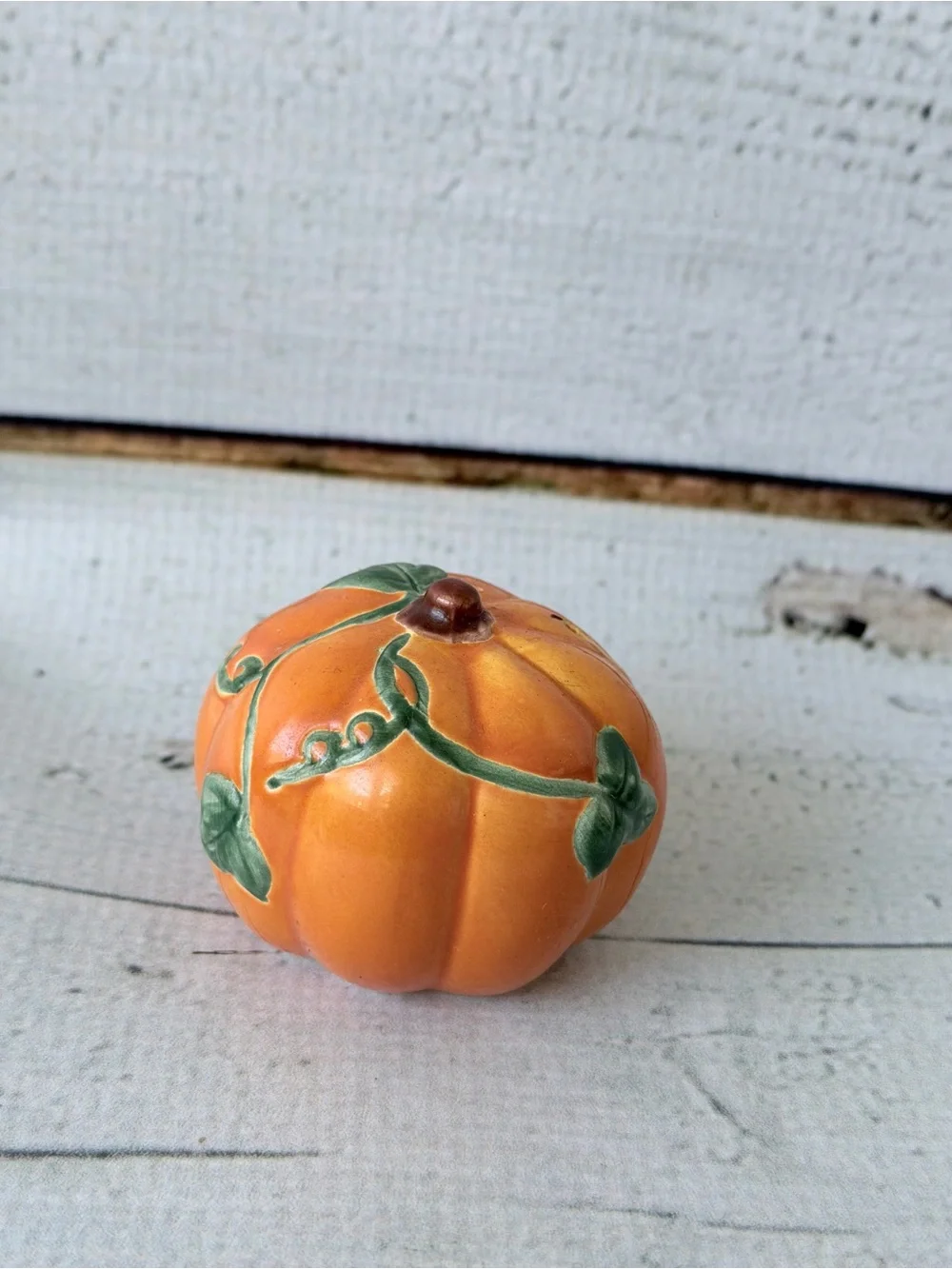 Orange Pumpkin Ceramic Salt and Pepper Shakers - Decorative Fall Kitchen Set
